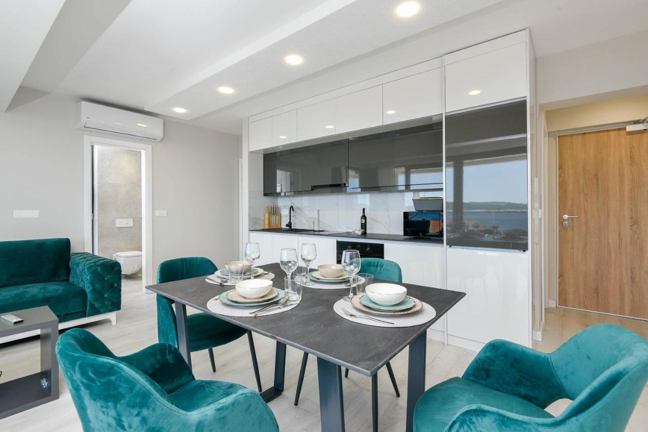 Sunny Day Luxury Holiday Apartments Orebic Exterior photo