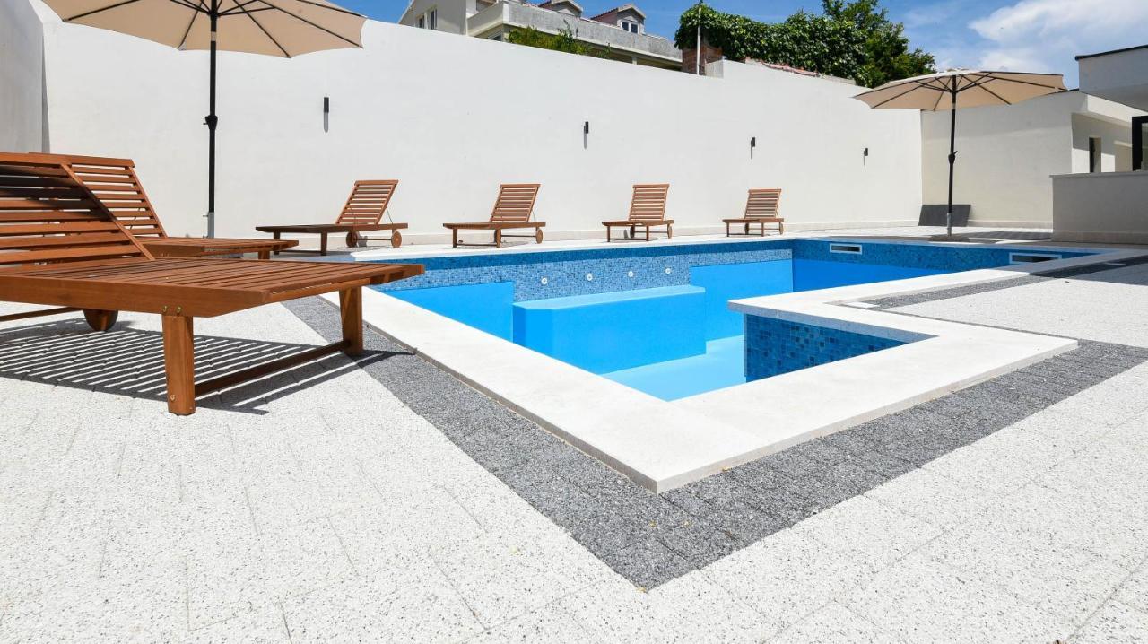 Sunny Day Luxury Holiday Apartments Orebic Exterior photo